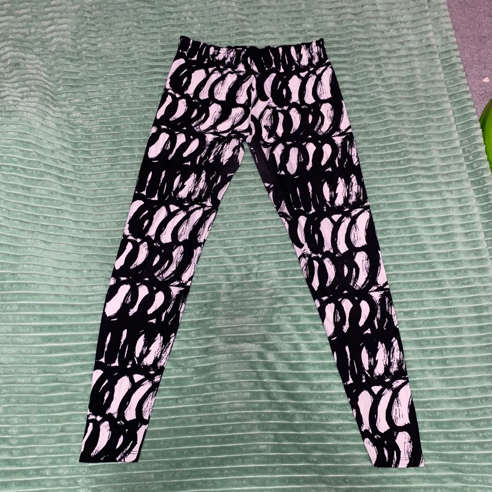 Agnes and Dora leggings